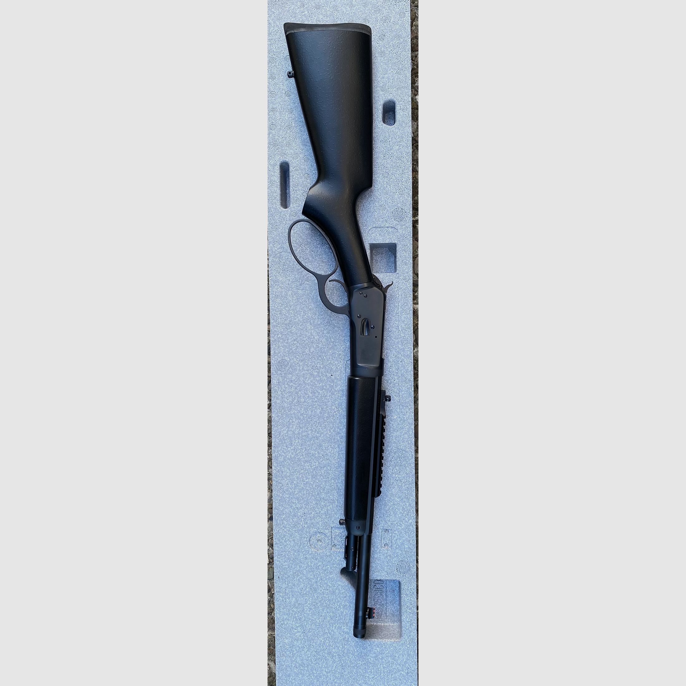 UHR Chiappa Wildlands, 44 Mag, like Winchester 92