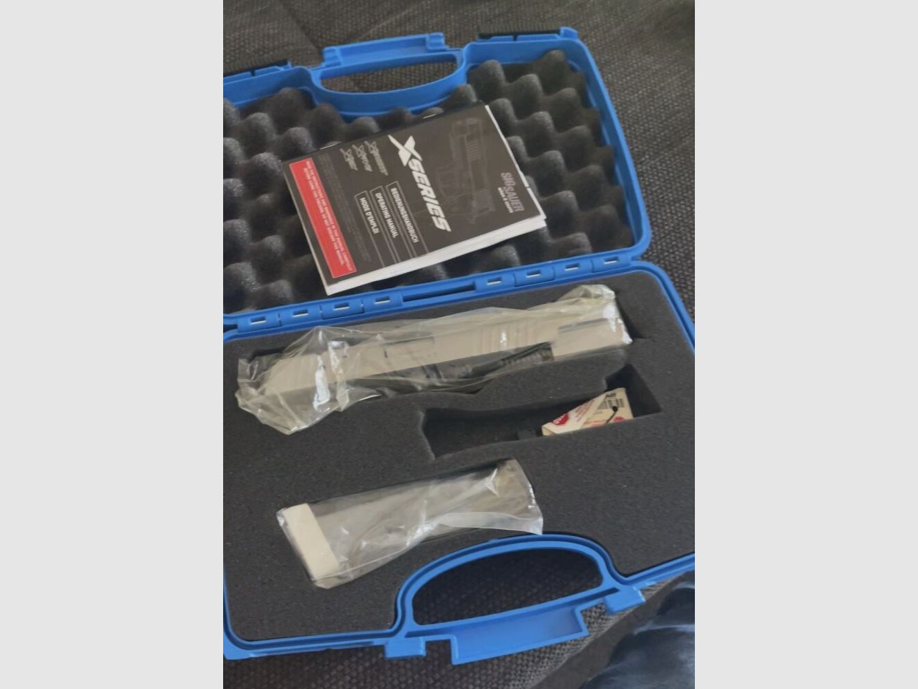 SIG Sauer P220 X-SIX II Système interchangeable 9mm Luger, image 2 sur 2
