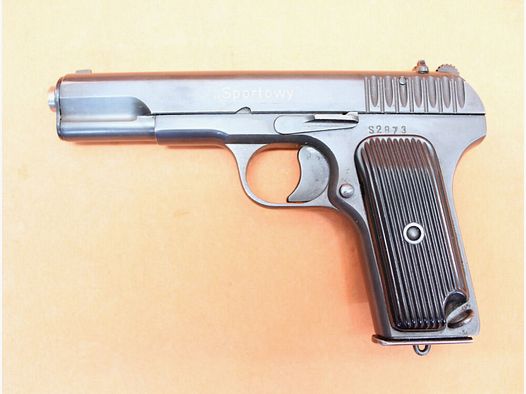 Radom Ha.Pistole .22lr Radom Tokarev TT-33 Sportowy Fabrikzeichen 11 im Oval mit Ladepatronen