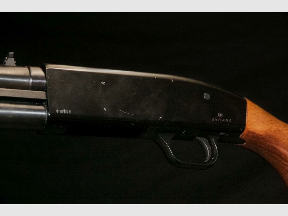 Mossberg Pumpgun Vorderschaftrepetierflinte 500 A