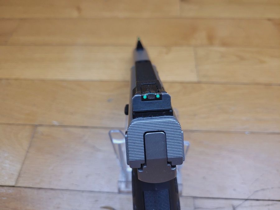Nieuw – SW22 Victory pistool – kaliber 22LR – bull barrel in 5 ¼ – volledig van roestvrij staal – fiber optic richtmiddelen – 2 magazijnen – picatinny mogelijk – even mooi als precies, afbeelding 16 van 17