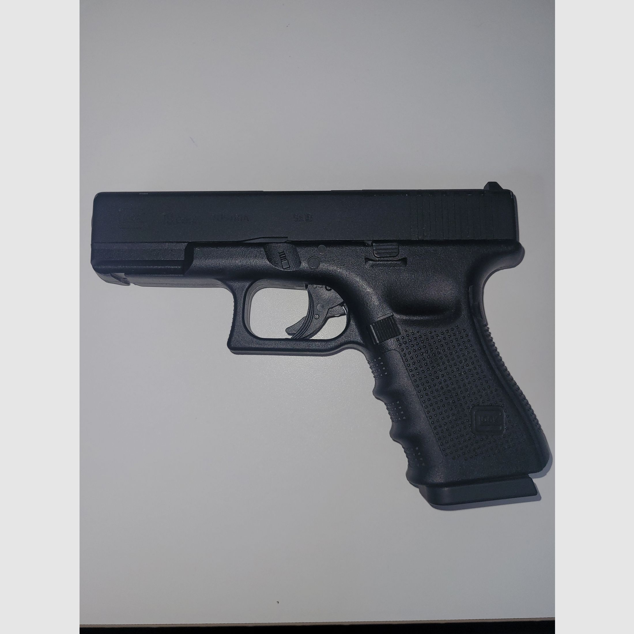 Umarex Glock 19 MOS Co2, 4.5mm Stahl BB, 3 Joule, 16 Schuss