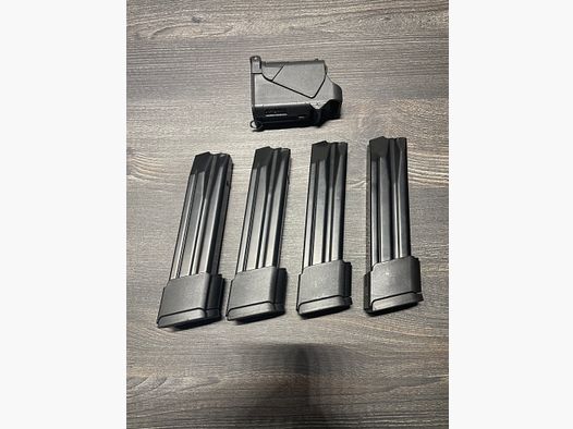 4x HK SFP9 20 colpi caricatore + aiuto al ricaricamento