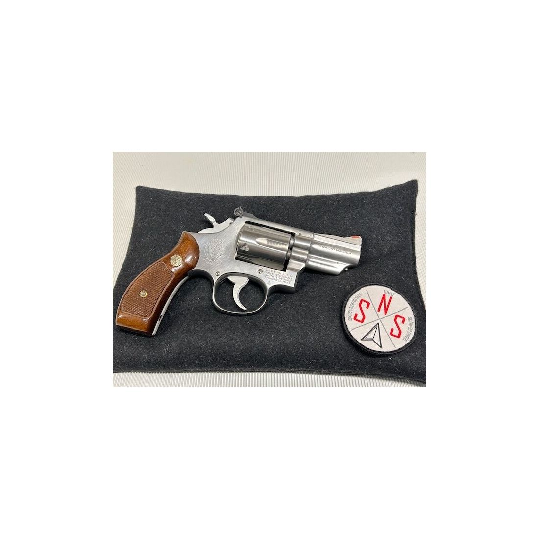 Smith & Wesson	 S&W 66-1, Revolver