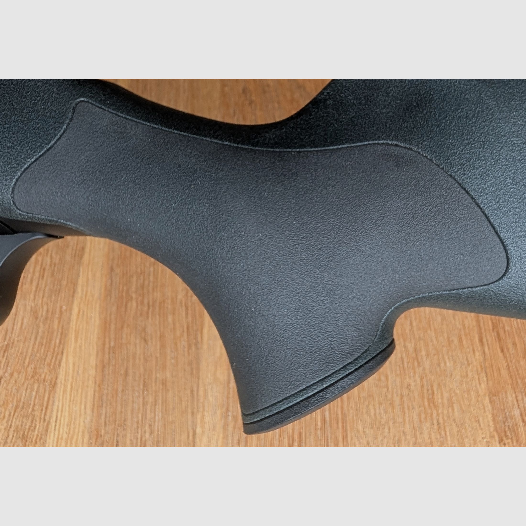 Blaser R8 Professional grün Gehäuse/System mit Schäftung inkl. Abzugseinheit