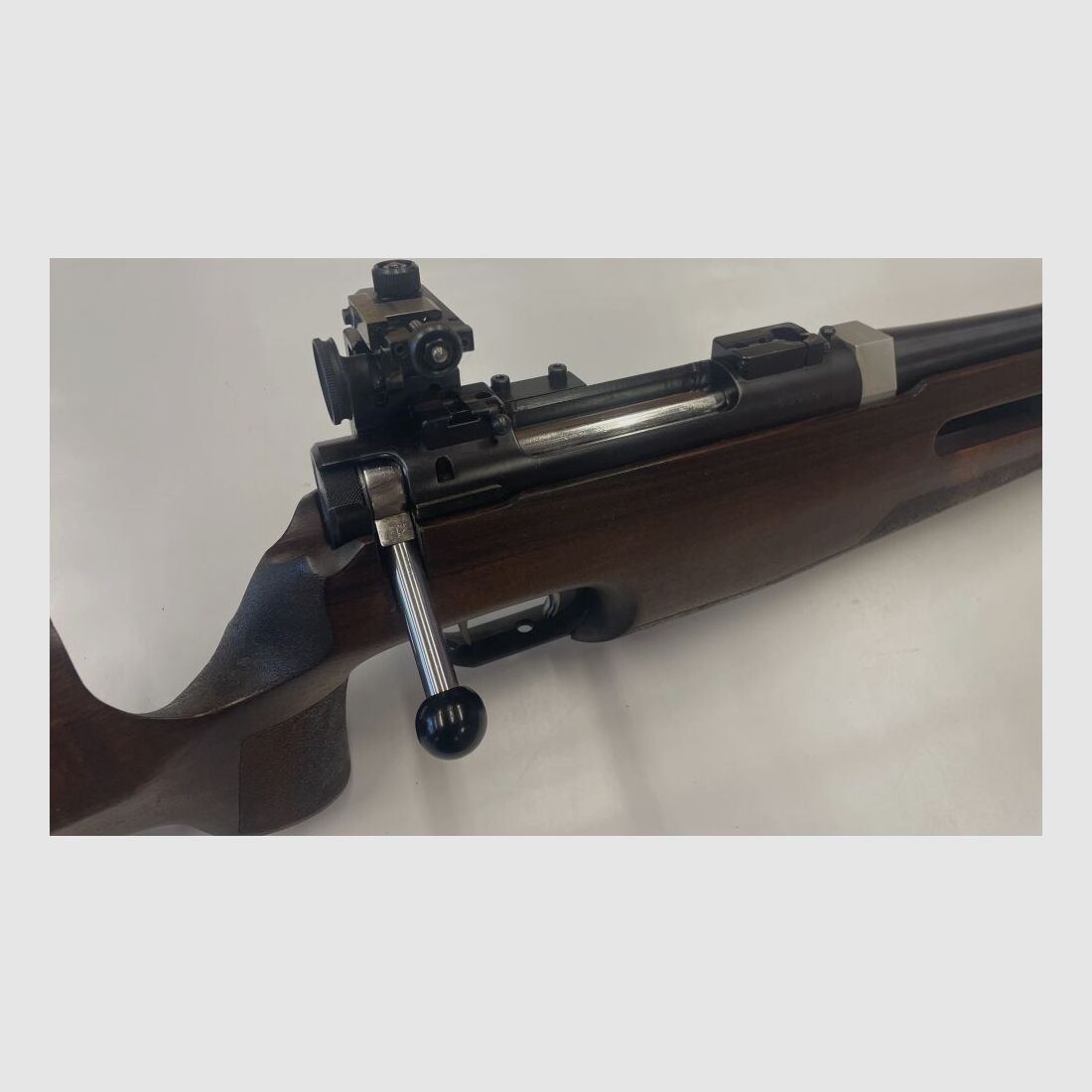 Grünig & Elmiger Culata para zurdos