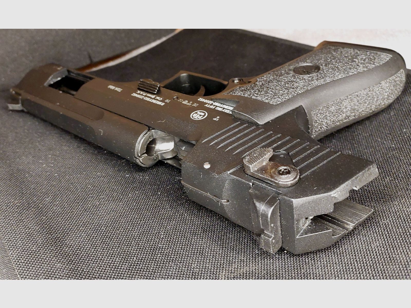 Retay Big Fifty Schreckschusspistole 9mm P.A.K. brüniert (PTB 1074)