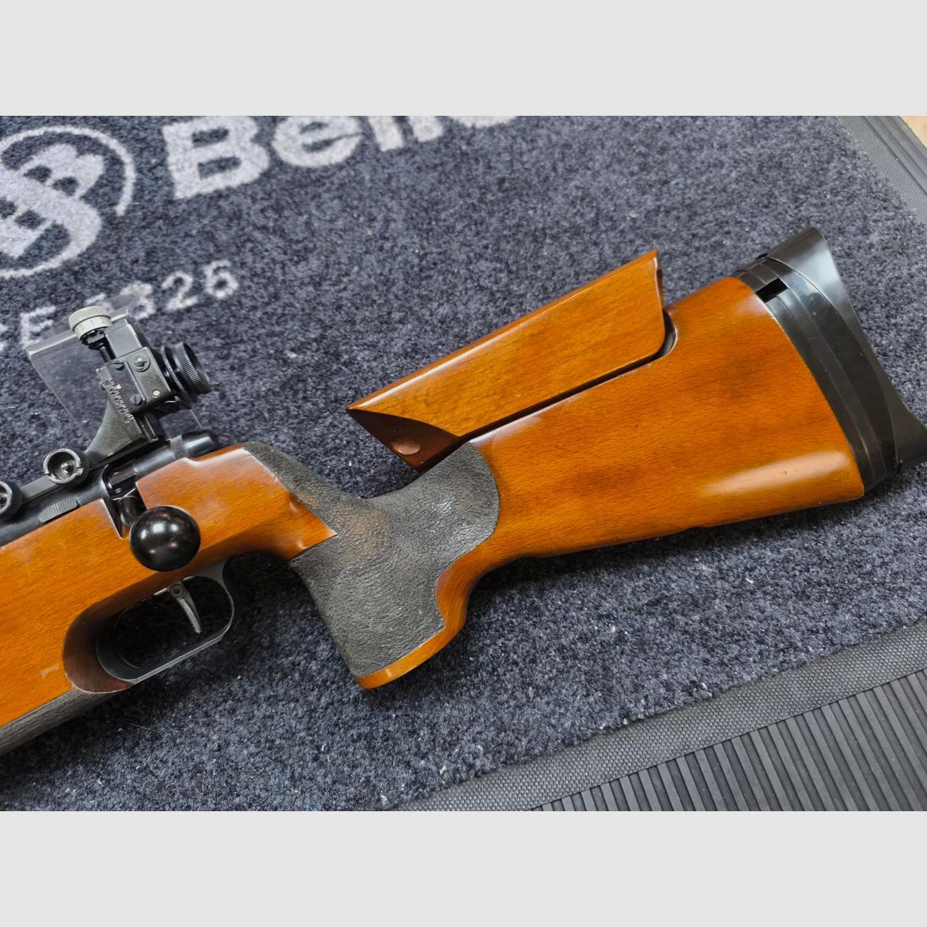 Anschutz Match rifle Model 1807L cal. .22 LR, image 9 of 10