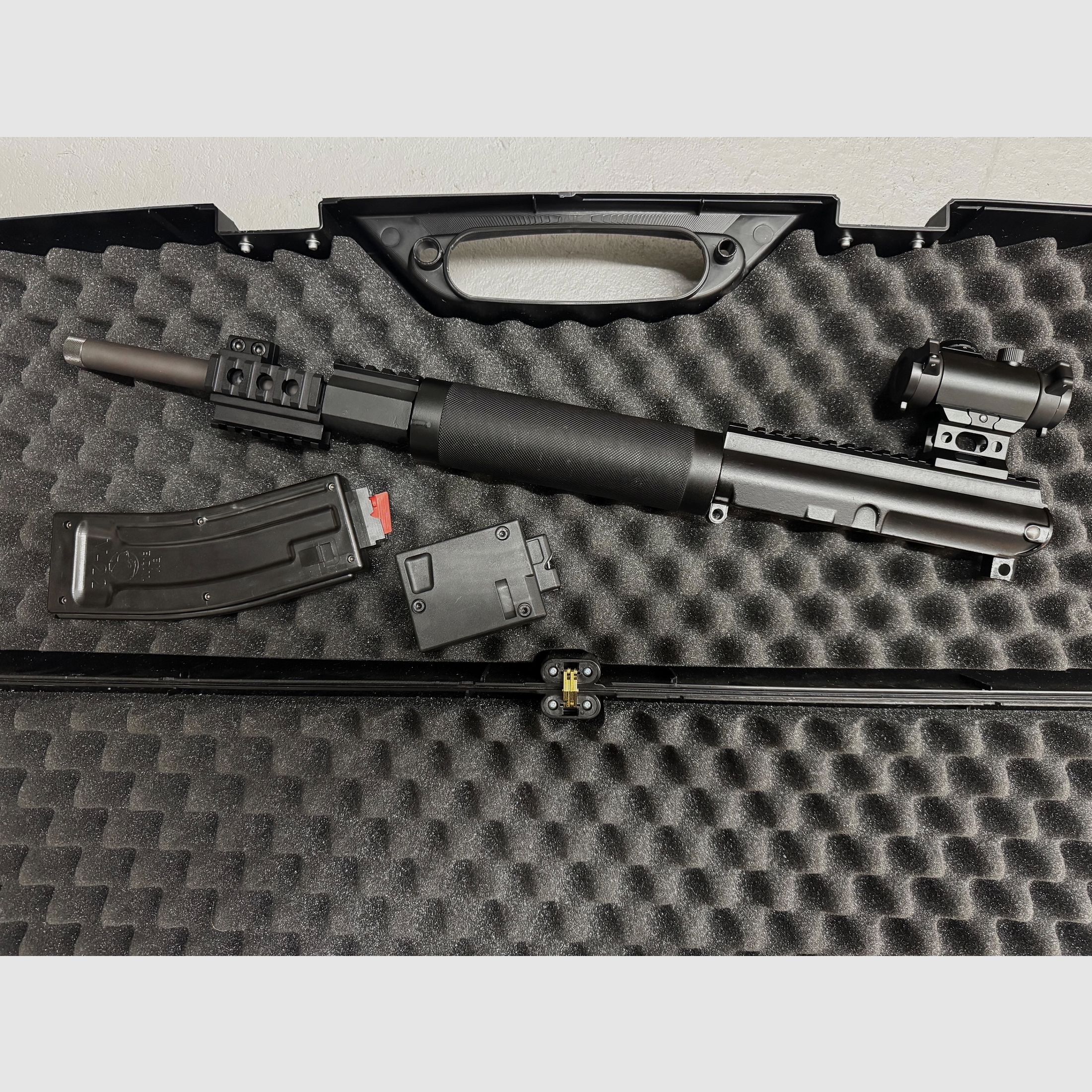 AR15 / M16 system wymienny CZ V22, kal. 22lfB, 22LR, zdjęcie 1 z 2