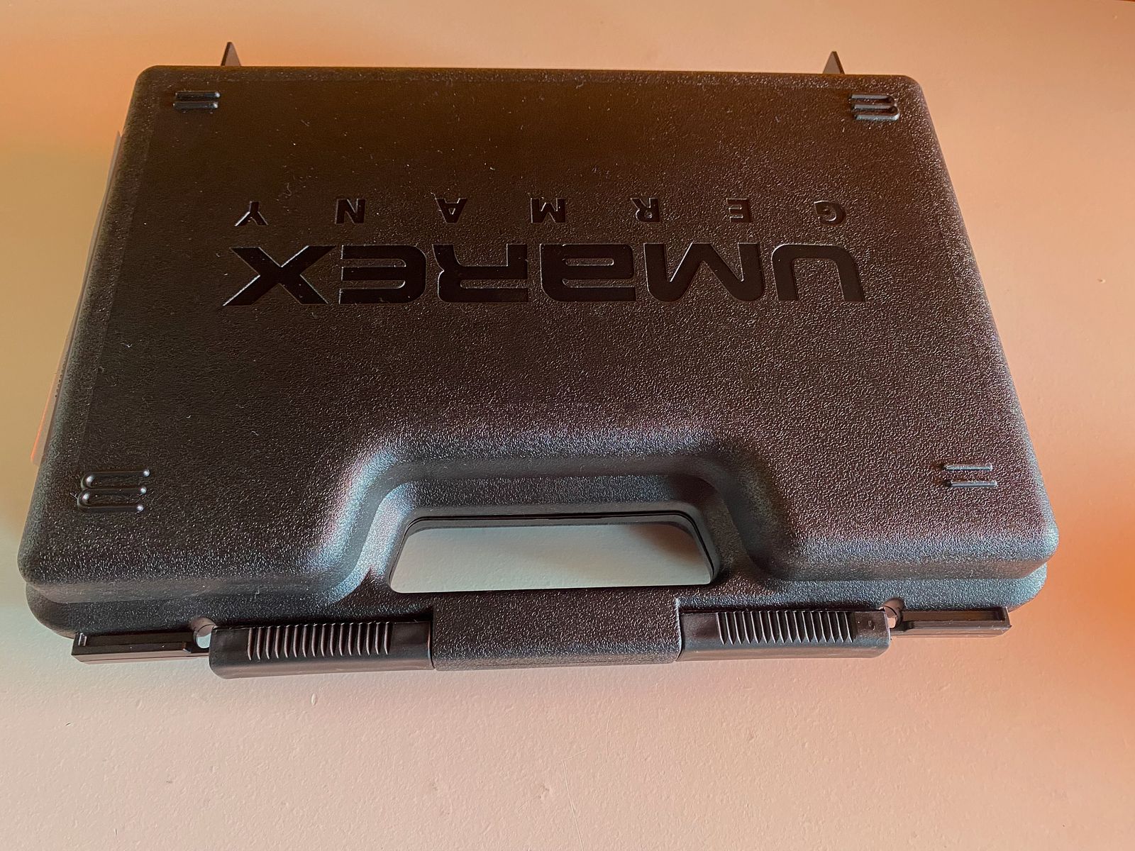 Umarex Heckler & Koch P30 Schreckschusspistole 9mm PAK 15 schüssig  NEU und unbenutzt mit Koffer 
