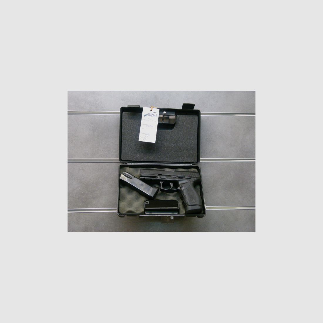 Pistolet Taurus