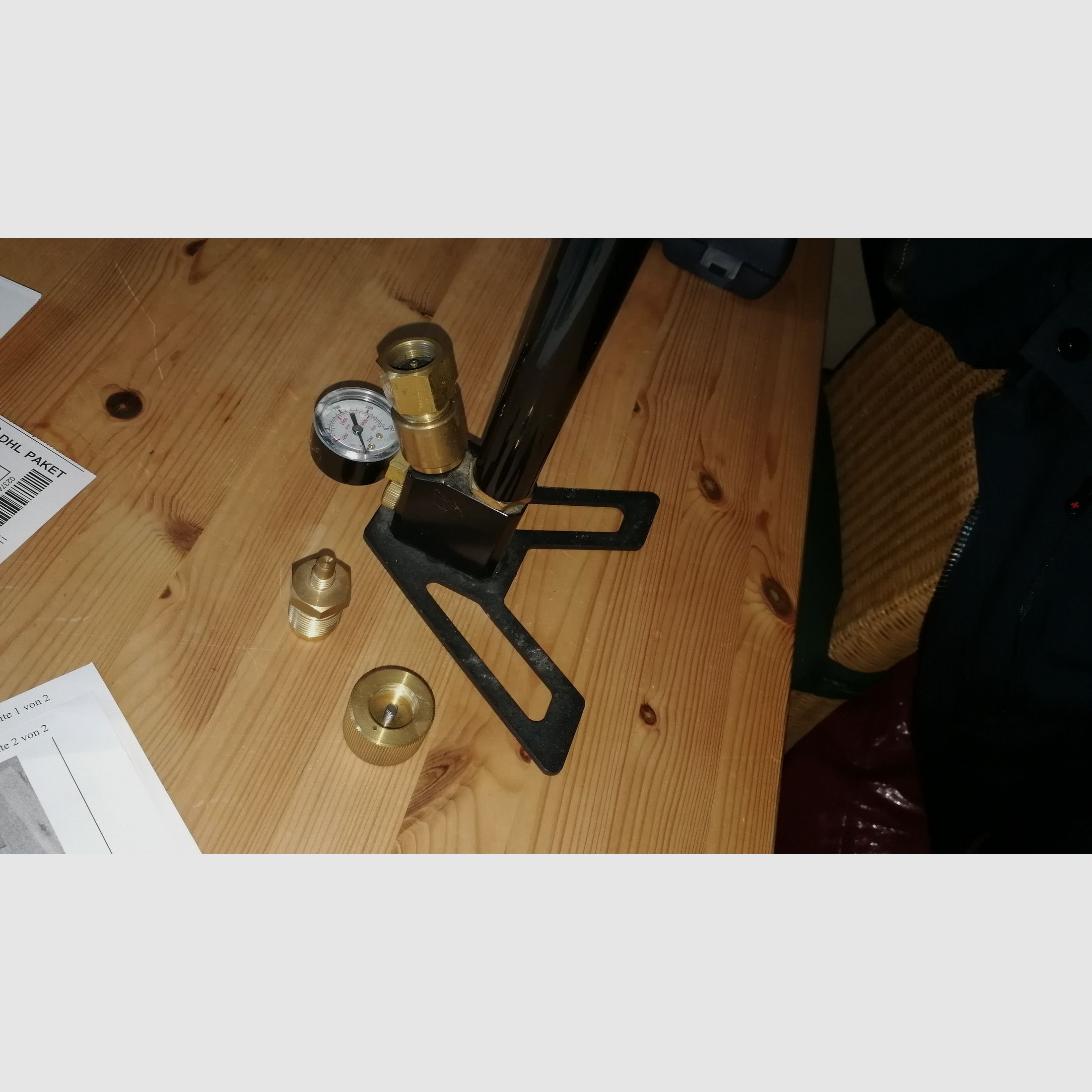 Incienso HW 100 T FSB con bomba de aire comprimido M 220 con mira telescópica, silenciador y accesorios (ver fotos) + 2 rifles de aire más antiguos como regalo