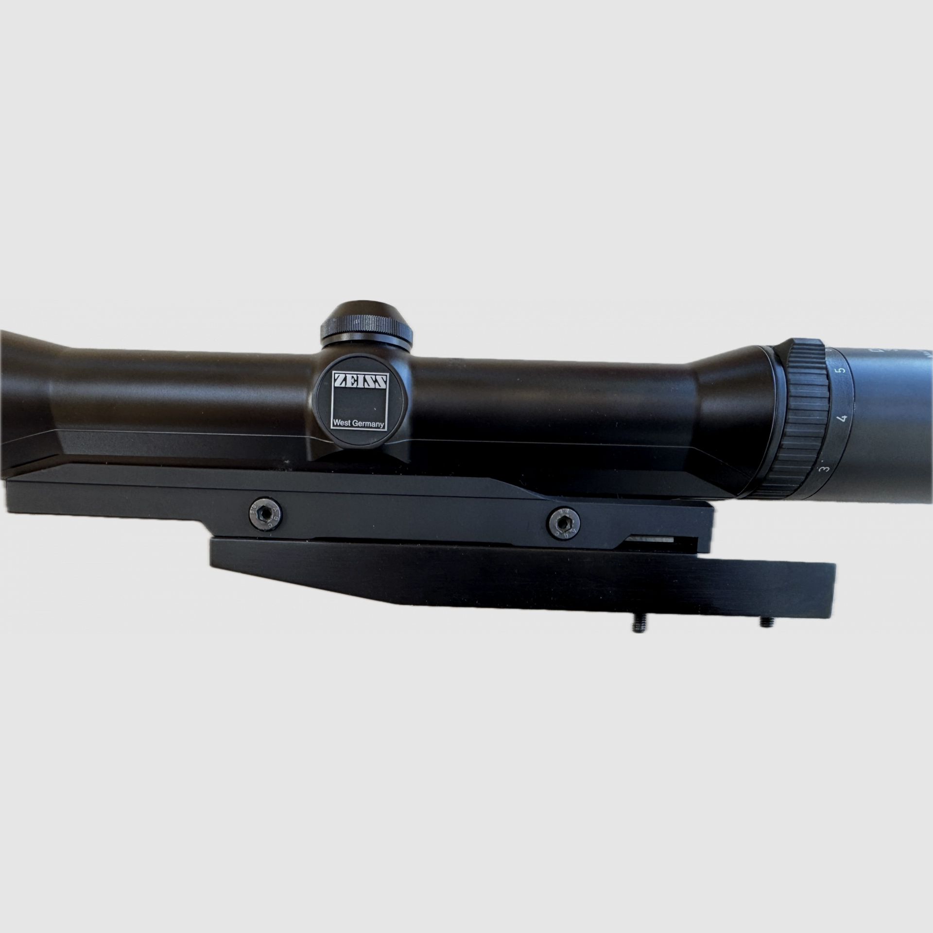 Zeiss Diavari ZM 3-12×56 T mit Absehen 4, Zeiss-Innenschiene und Montage