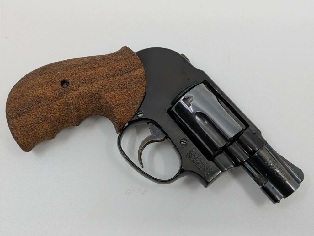 S&W 38