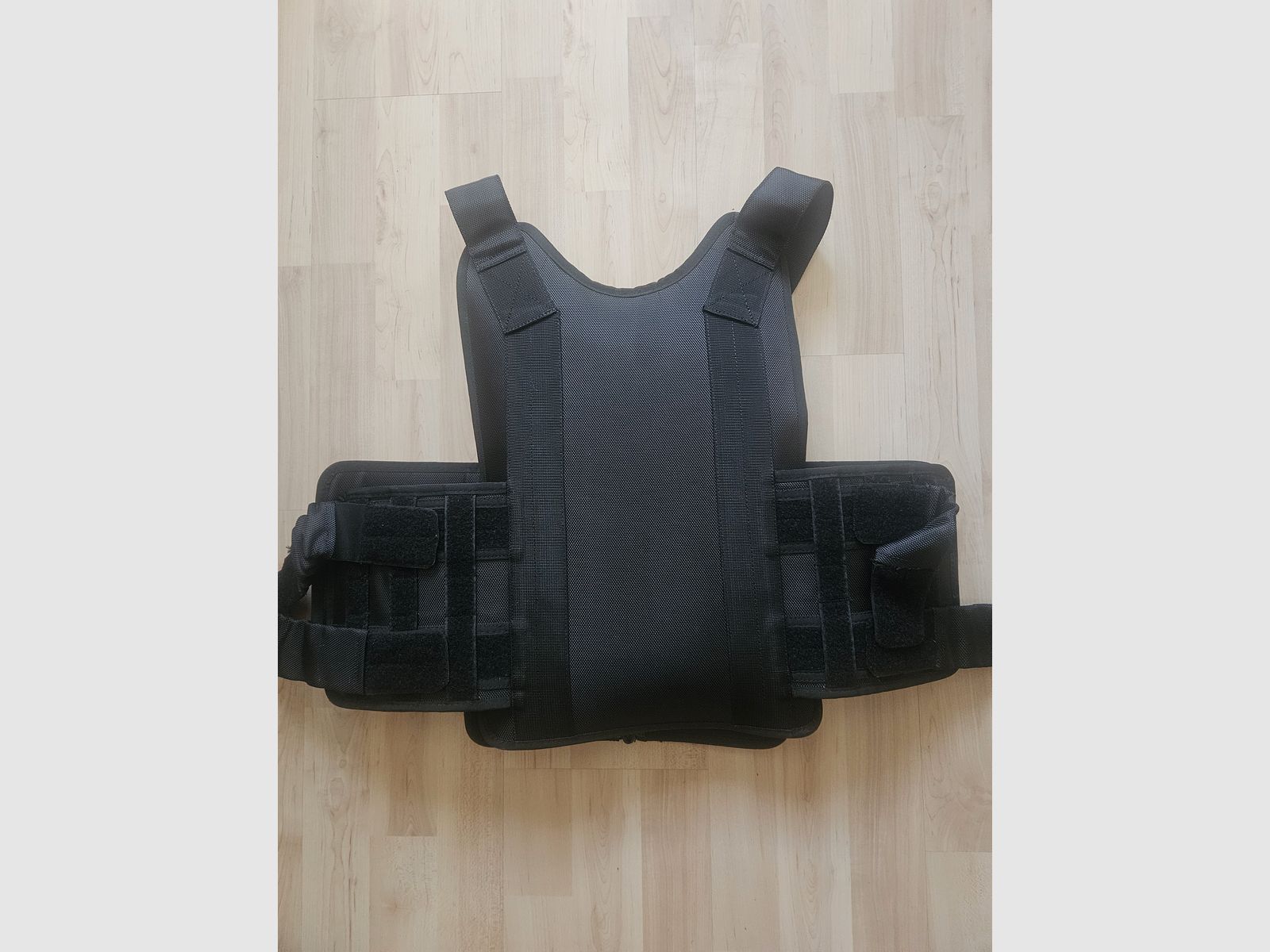 Certyfikowana kamizelka ochronna PRODEF® Mod. III, ochrona przed kłuciami, kopnięciami i cięciami