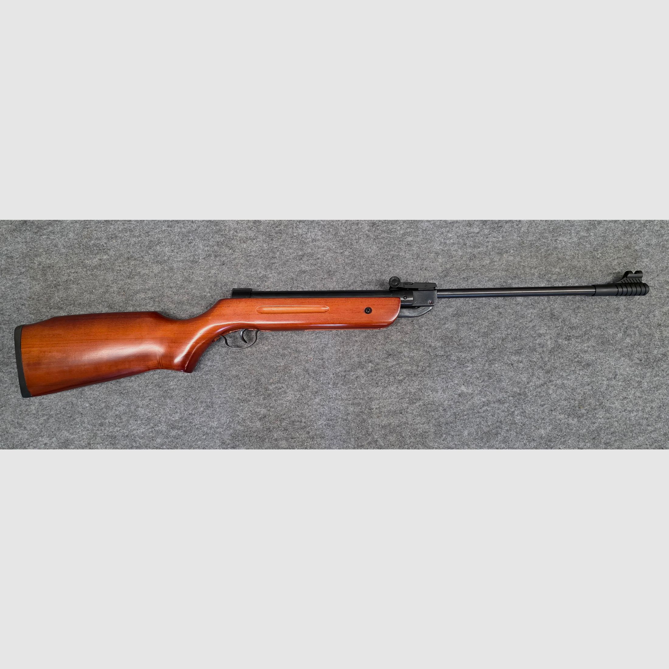 WMN Mod. B1-4 Knicker carabine à air calibre 4,5mm Diabolo