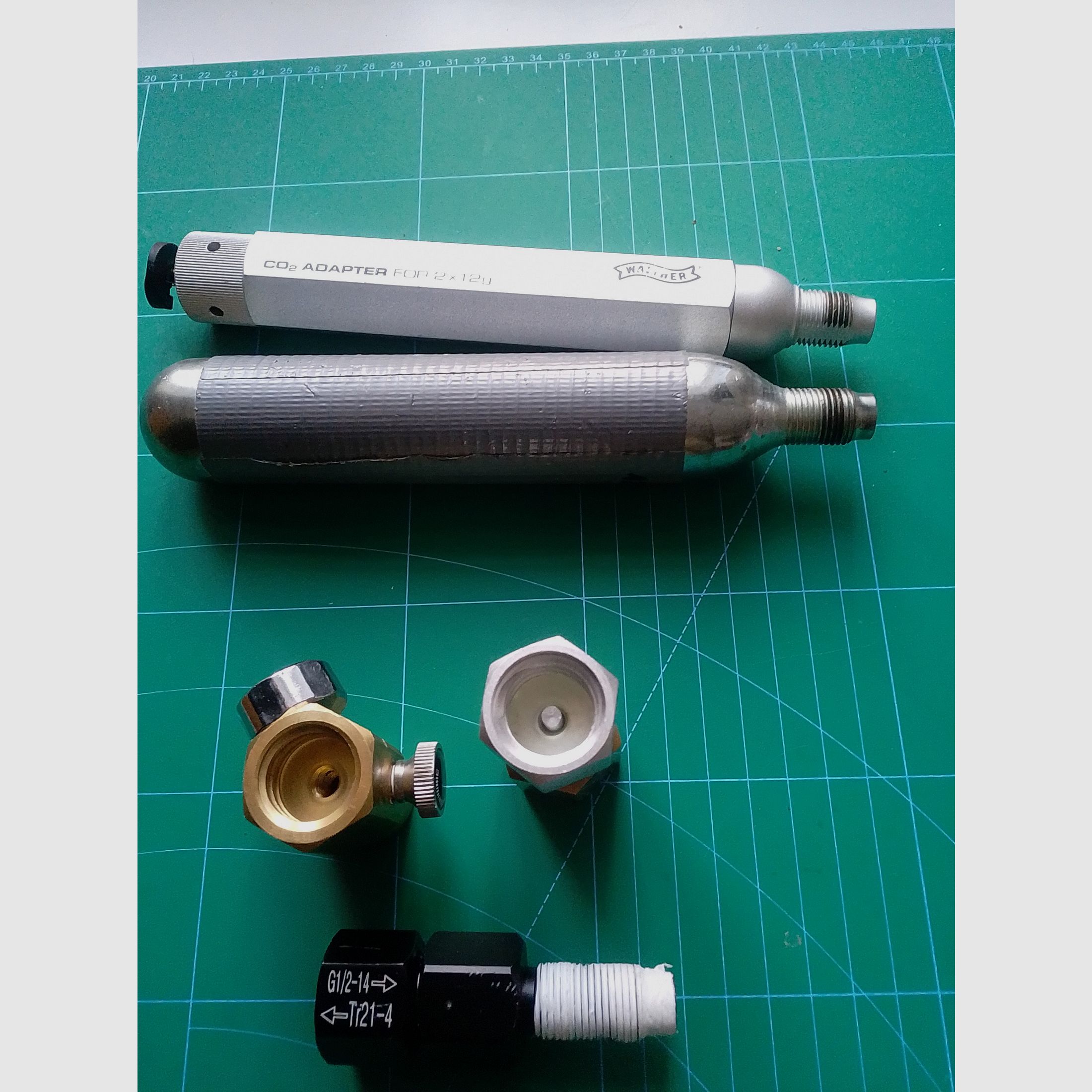 CO2 Adapter 88 Gramm + 12 Gramm Kartusche Adapter Soda Stream Airmagnum Gasflasche