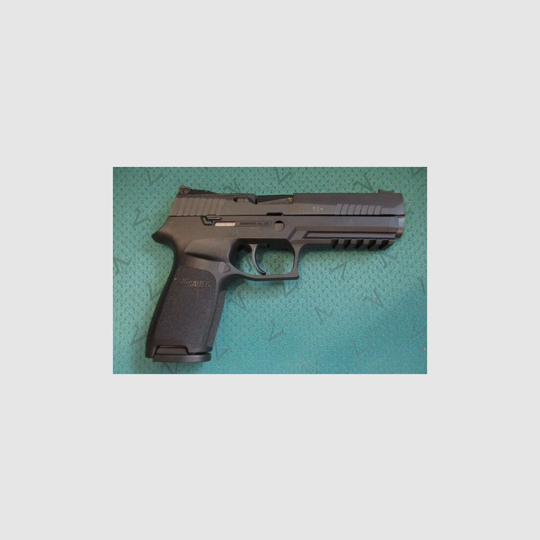 Pistole SIG Sauer P320 X-Five mit Wechselsystem mit Romeo Holosight und Zu. P320
