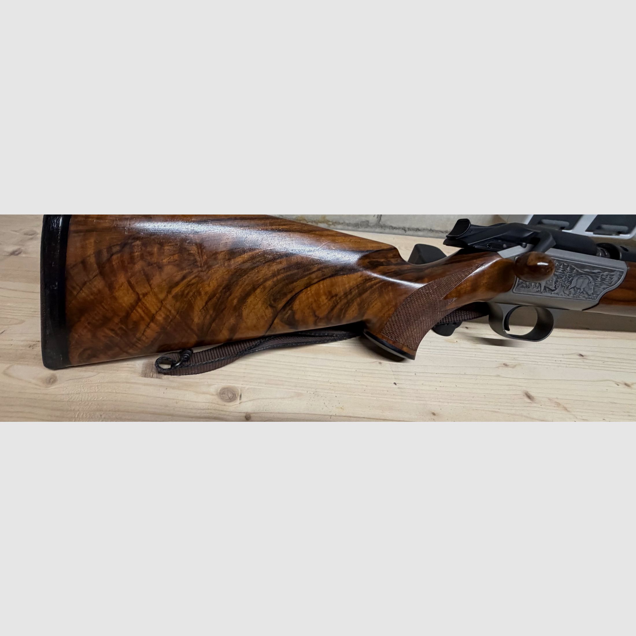 Blaser R93 im Kaliber .300Win Mag mit Kickstop und  Luxusschaft