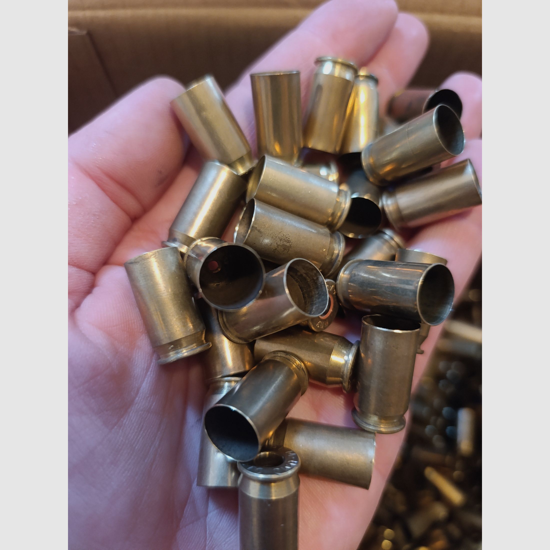 2800 casquillos casquillos de latón . 45 ACP (calibrados y encendidos)