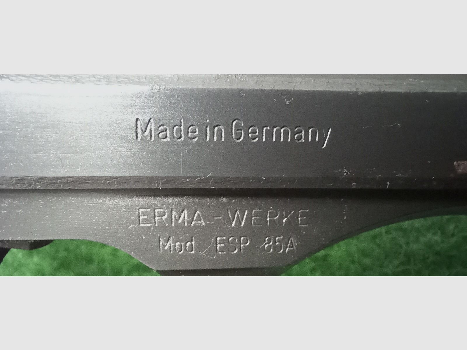Erma ESP 85 Édition Allemagne en calibre .22Lr.
