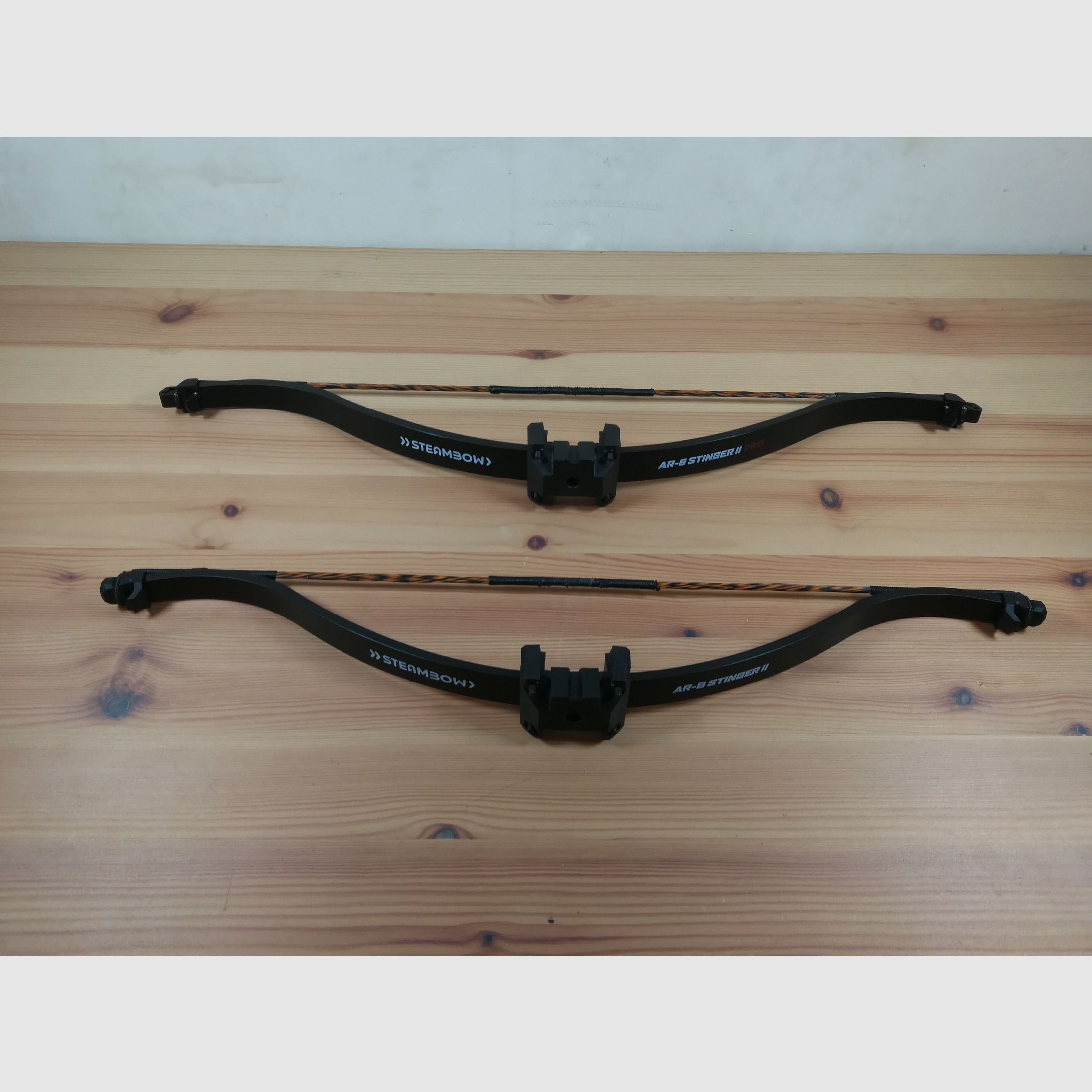 STEAMBOW AR-6 STINGER 2 AVEC BEAUCOUP D'ACCESSOIRES, POINT ROUGE, KIT DE COULEUR SABLE, BIPIED, CULASSE PLIANTE.