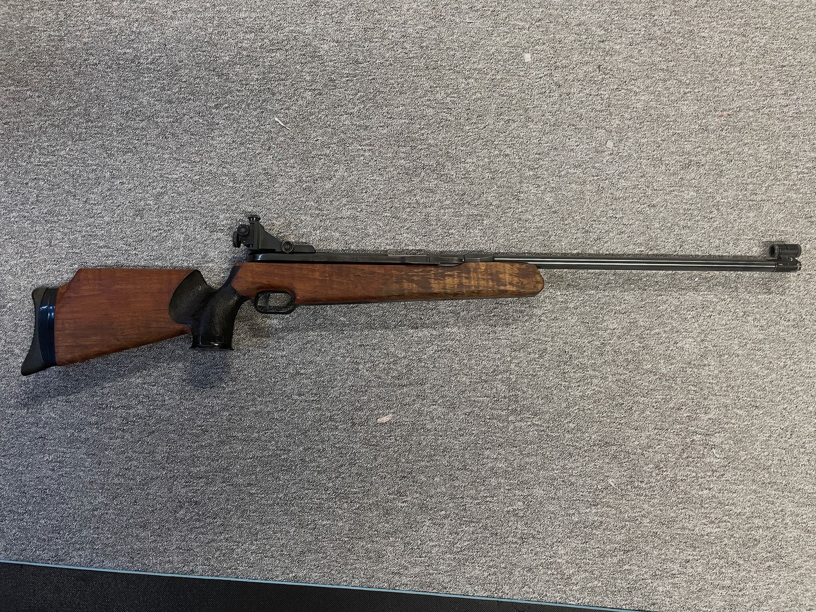 Luftgewehr Feinwerkbau 300 mit Diopter