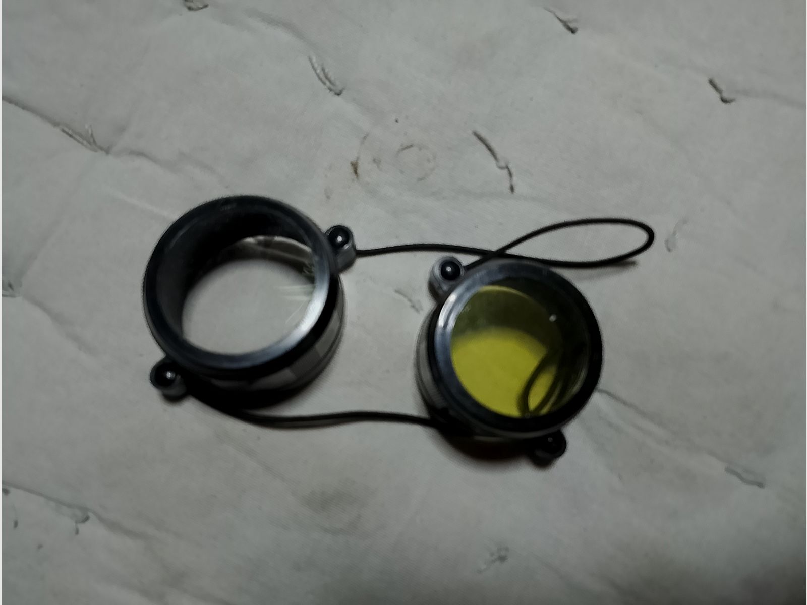 2 x Schutzkappen gelb klar Zielfernrohr Gummiband Kappen Fernglas Fernrohr Staubschutzkappen Okular Schutz Klarsicht