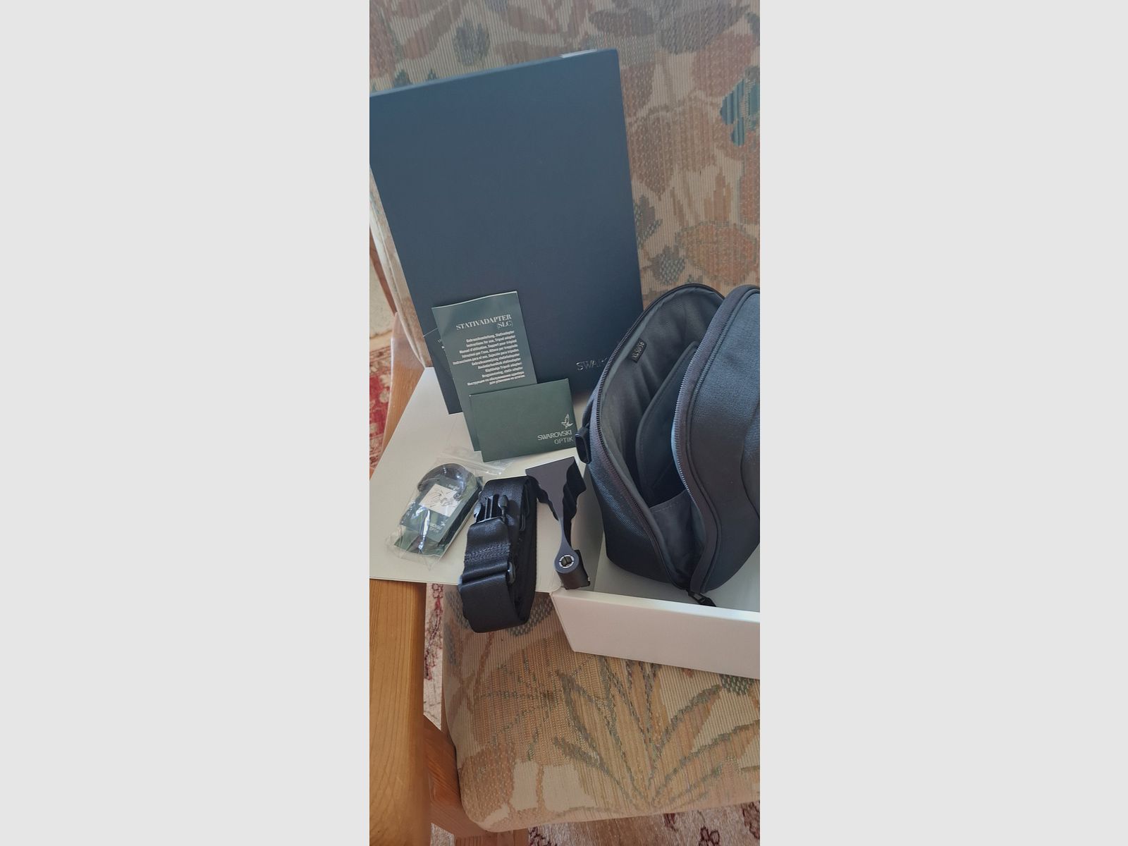Swarovski binoculars SLC LIKE NEW !!!