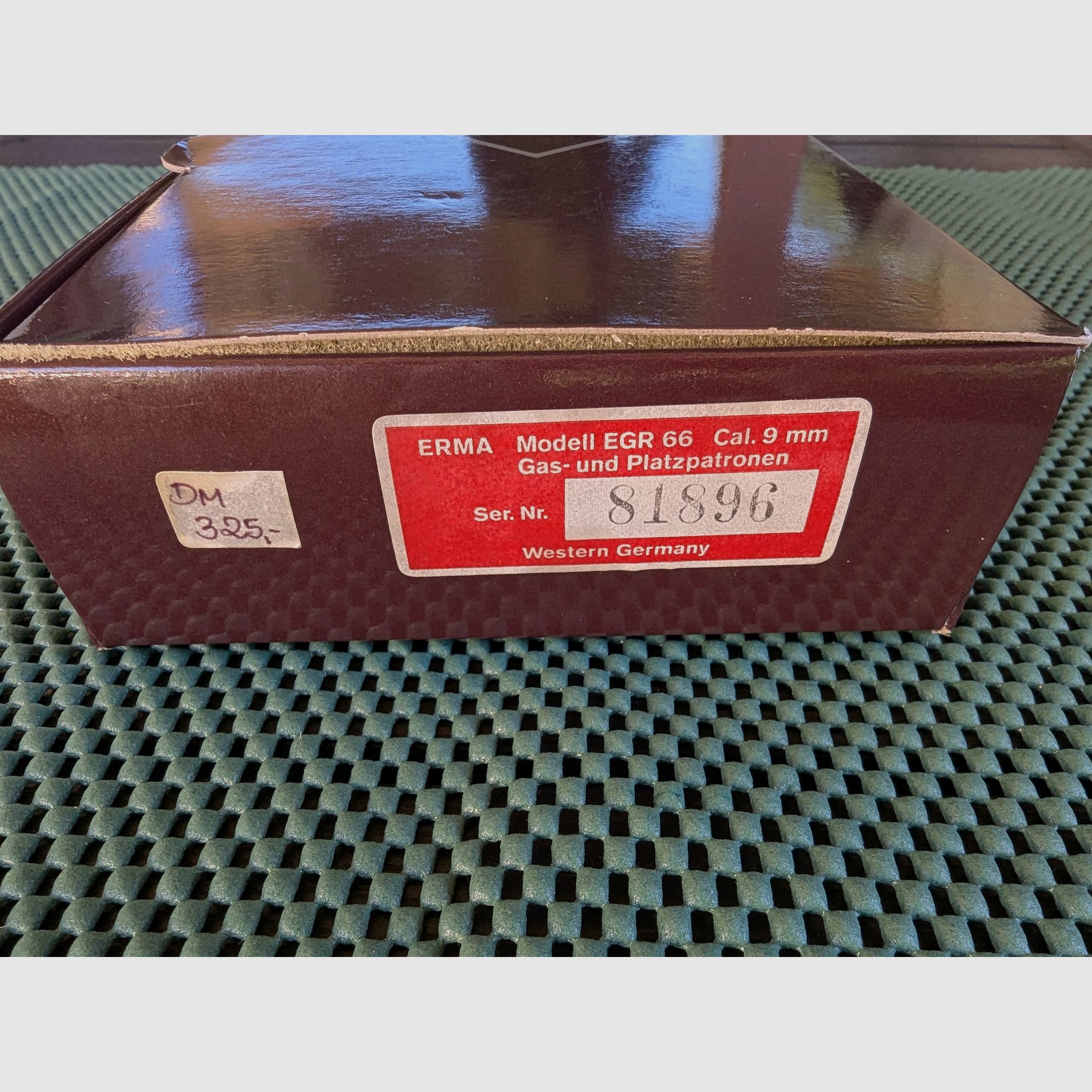 ERMA EGR 66 revolver 9mm gas and blank cartridges with original packaging