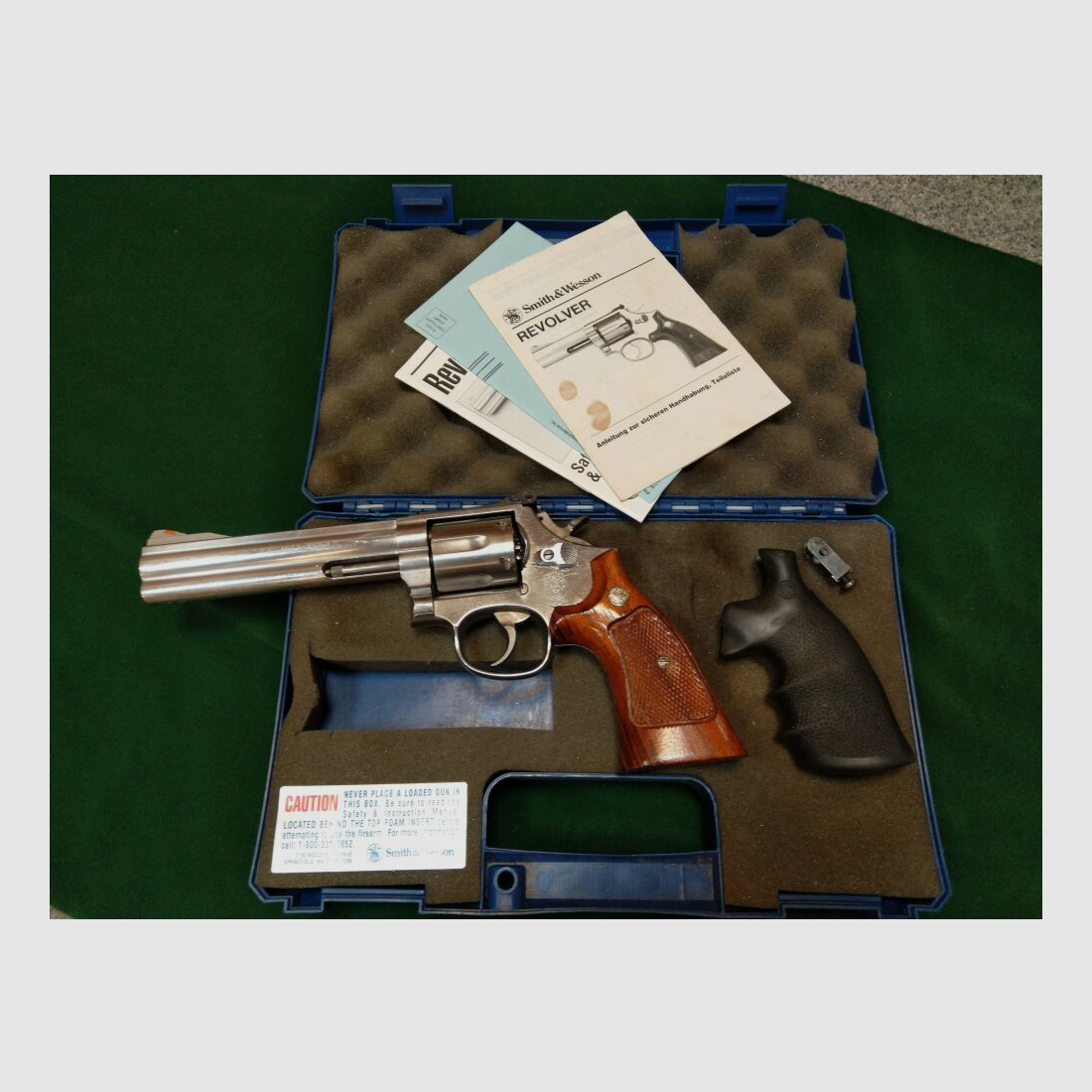 Smith & Wesson	 686-4