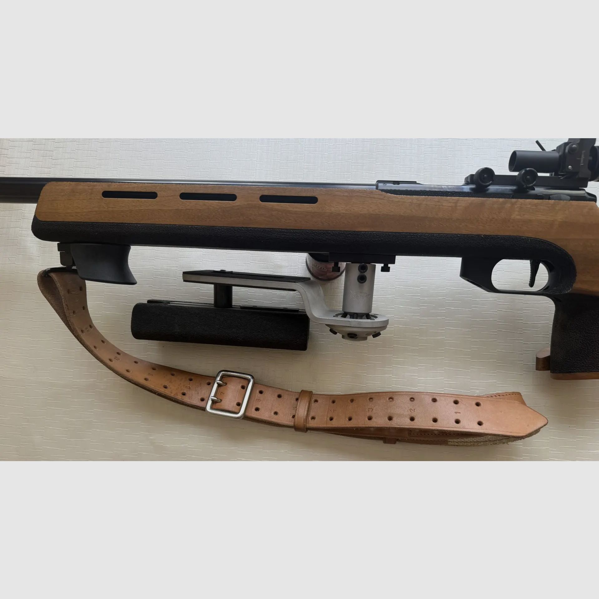 Anschütz Super-Match Modelo 1813 Olímpico 84 Calibre .22 l.r.