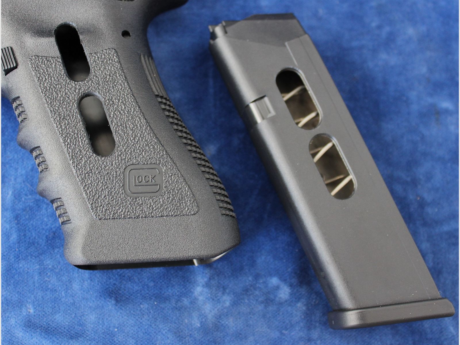 Glock 17 broń szkoleniowa, zdjęcie 5 z 7