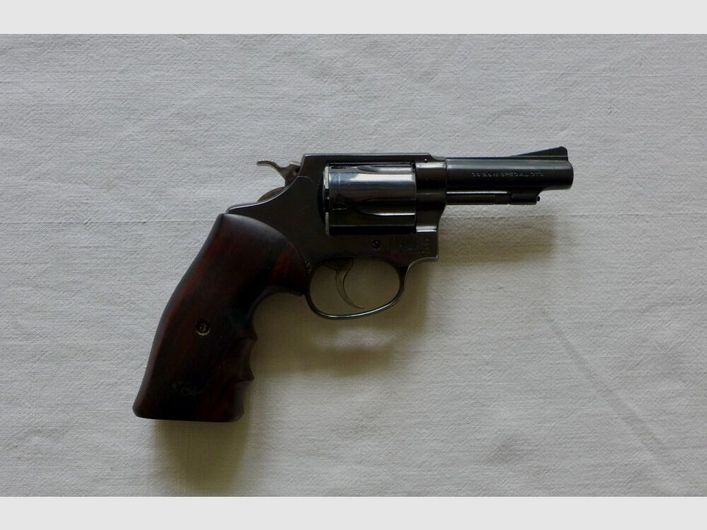 Smith & Wesson