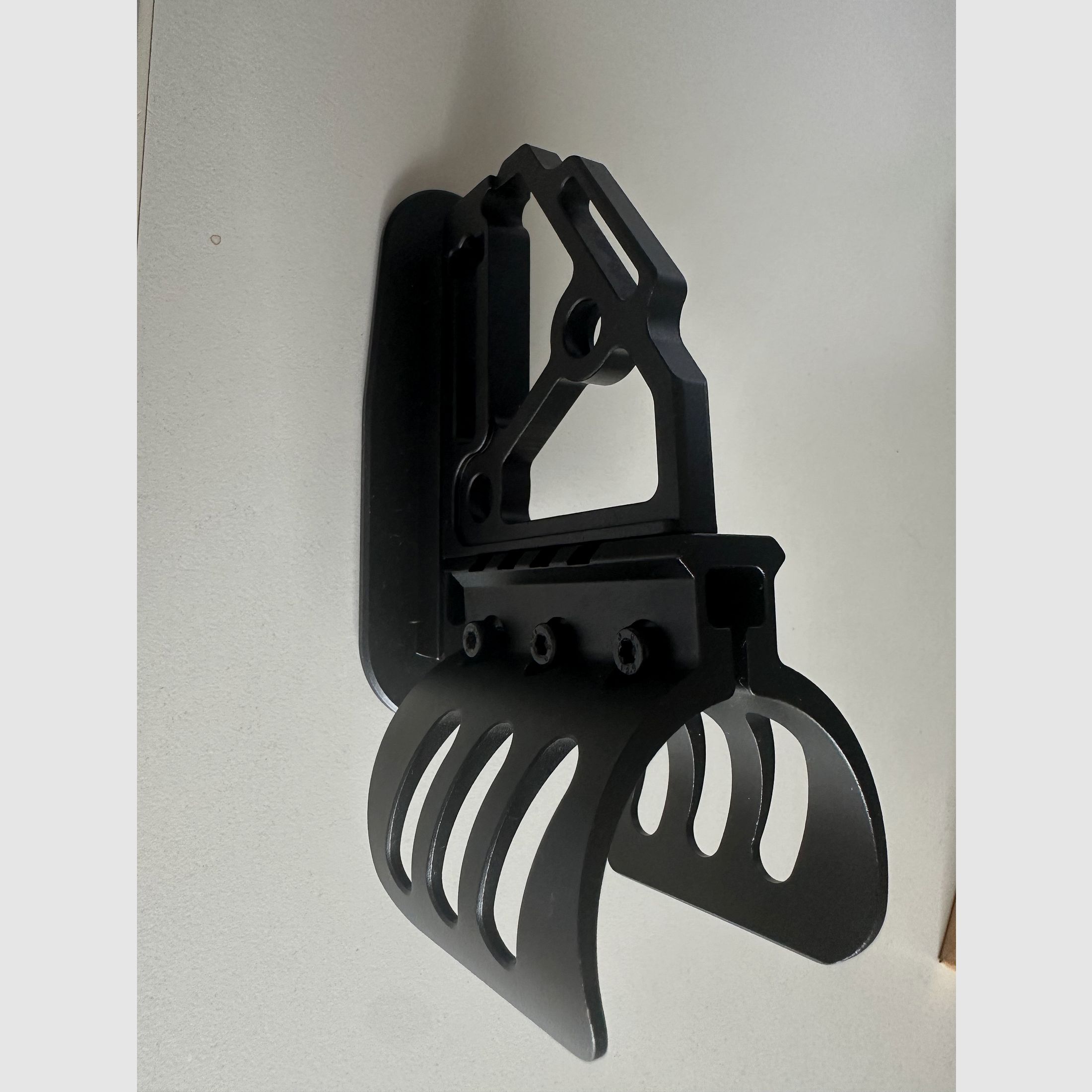 AEA Megalodon MK1 crosse