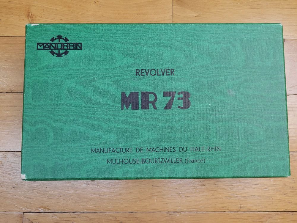 Magnifique et Collector revolver MR73 Police – 357mag – Fabrication Manurhin de 1973 ! – Canon 3 pouces à l&rsquo;état de neuf – Plaquette maison d&rsquo;origine – État mécanique et esthétique superbe – Dans sa boite d&rsquo;origine avec manuel- Top collector à l&rsquo;état neuf !, image 1 sur 23