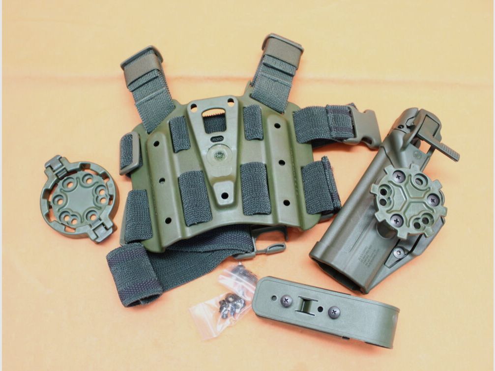 Sistema de fundas Blackhawk Blackhawk SERPA Táctico Nivel 3 RH Heckler&Koch HK P8 (Bundeswehr) oliv OD