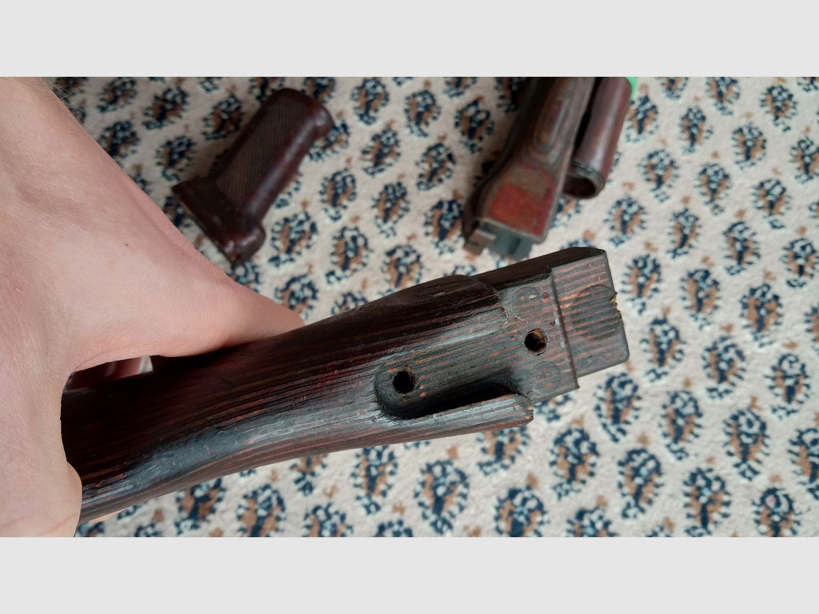 Komplettes Holz Laminat Festschaft Set inkl. Bakelit Griff, Schaft und Handschutz /  AKM und AK74