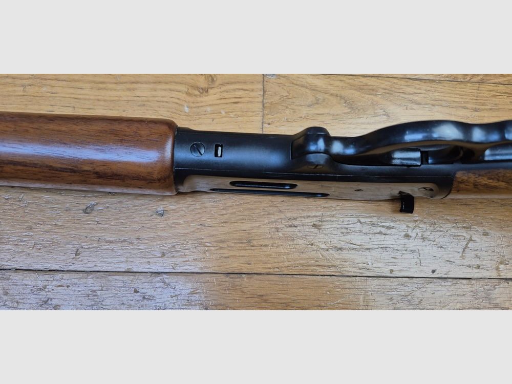 Rarissime Unterhebelrepetierer Marlin 336 Modell » Octagon » – Kal. .30-30 – Seltenes Stempel « JM » – Hochwertige Marlin-Waffen vor der Insolvenz! – Hervorragende Verarbeitung von 1972 mit schwerem oktogonalem Lauf – Nur 2.414 Exemplare! – Traumhafte Anpassungen – Absoluter Sammlerstück! Ausgezeichneter Zustand! – TBE++, Bild 19 von 40