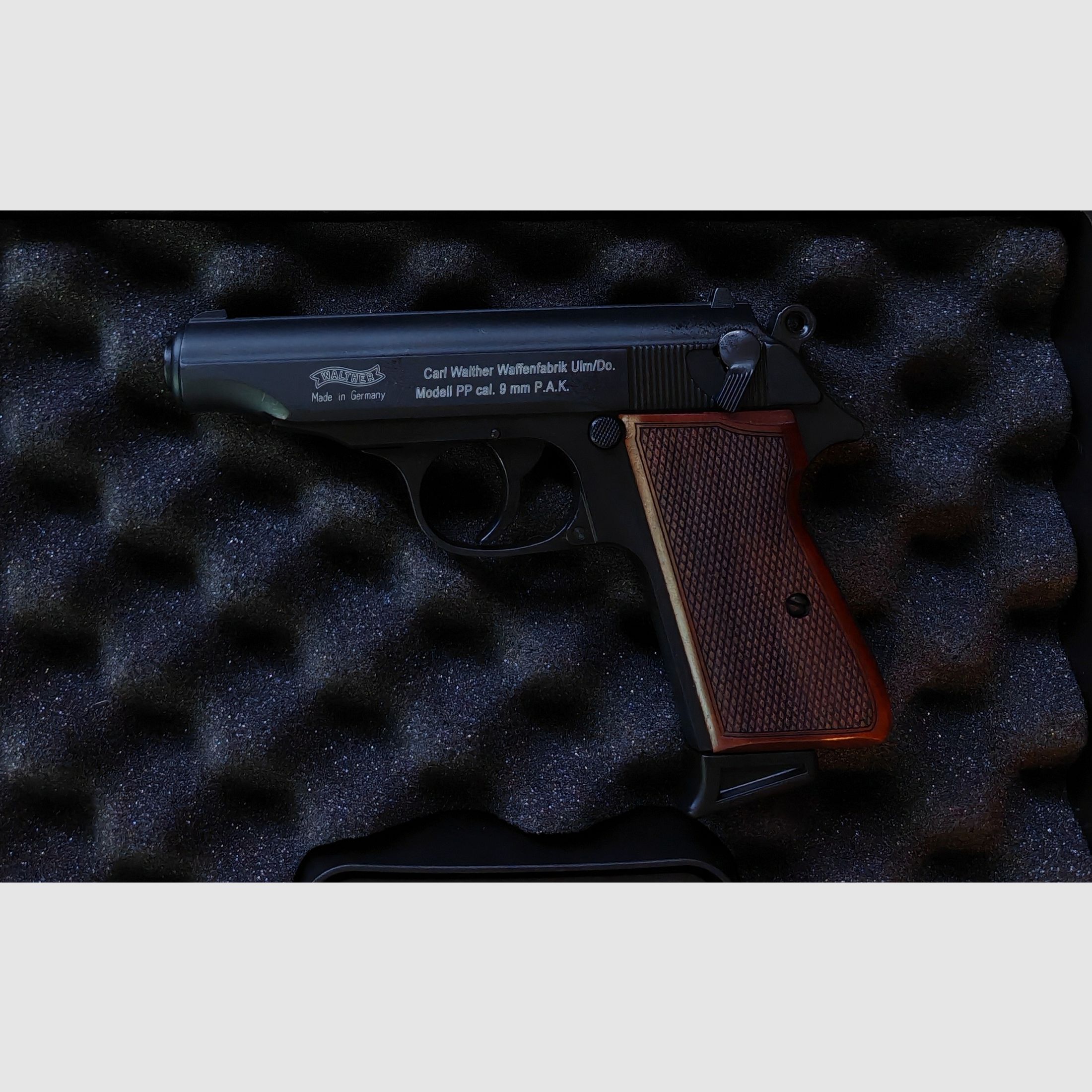 Walther PP cal. 9 mm P. A.K. 