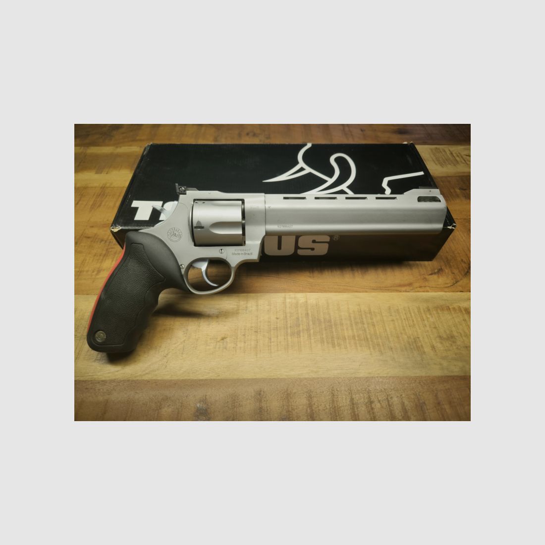 Taurus Raging Bull .454 Casull