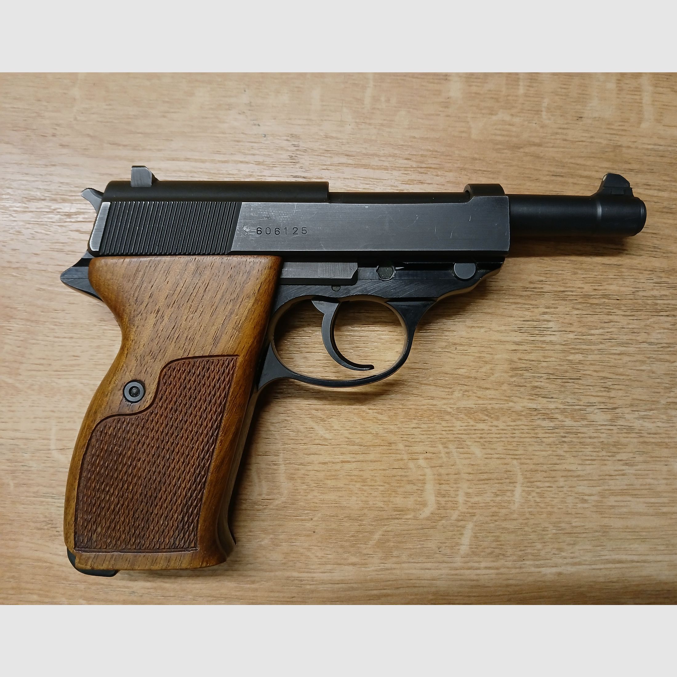 Walther P4 9mm Luger