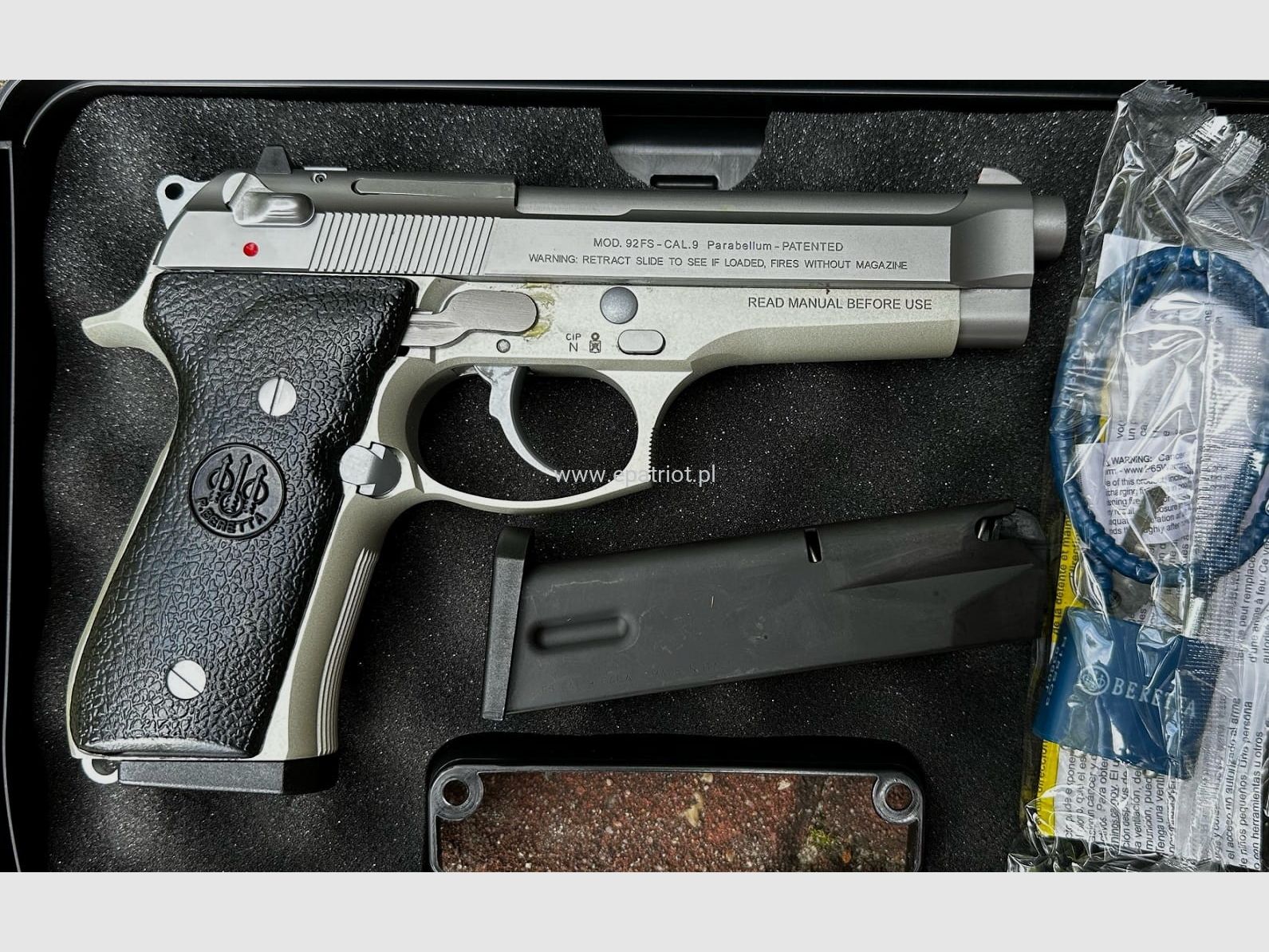 Pistolet Beretta 92 FS INOX GG kal. 9x19mm, zdjęcie 1 z 2