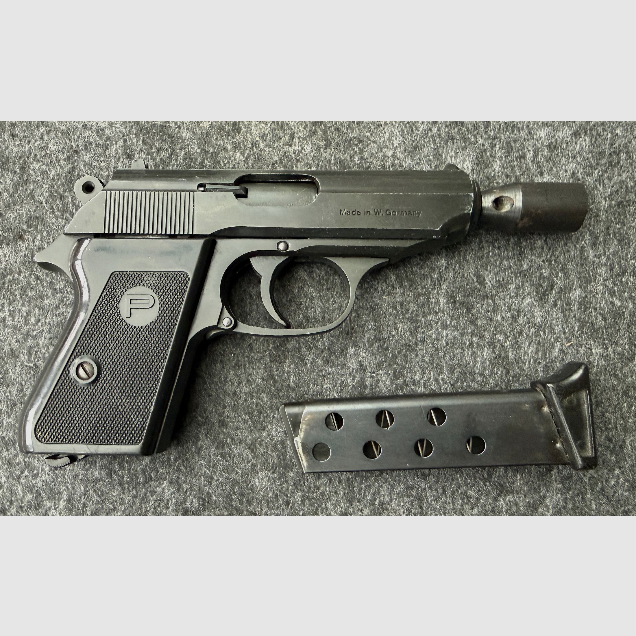 Pistolet alarmowy Perfecta model FBI 8000 kal. 8mm K z komorą startową PTB 196/2
