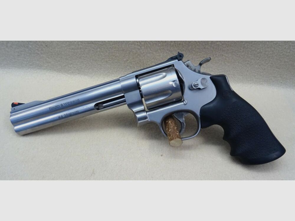 Smith & Wesson 629 Classic DX