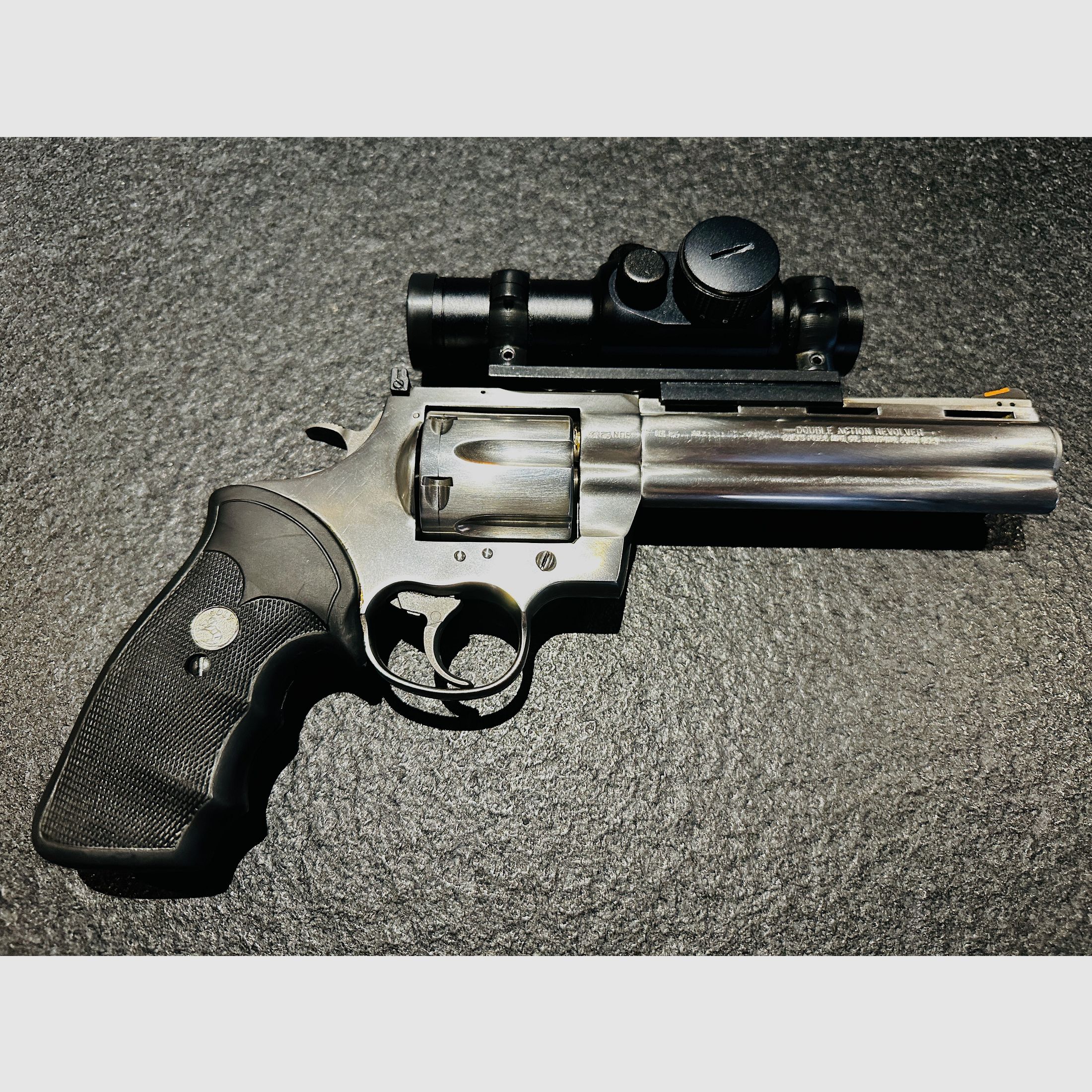 Colt Anaconda .44 Mag. 6"