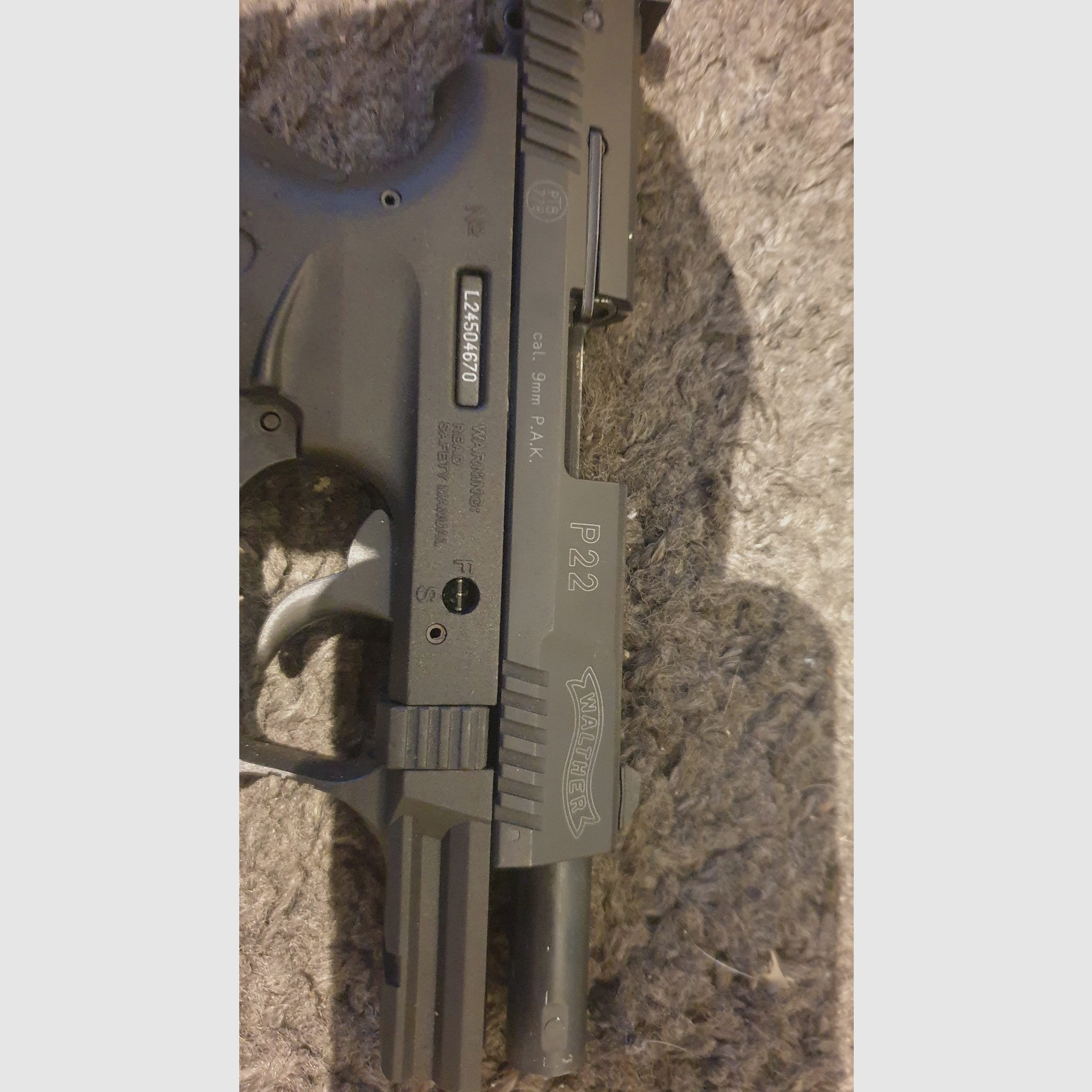 Walther P 22  