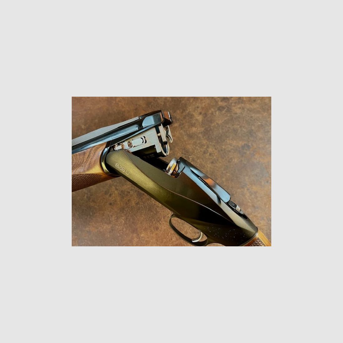 Benelli 828U Black Links