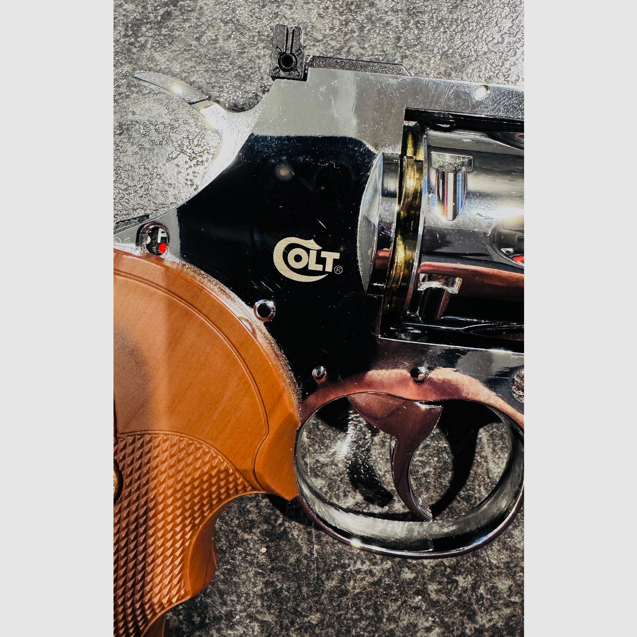 Colt PYTHON 357 Magnum CTG