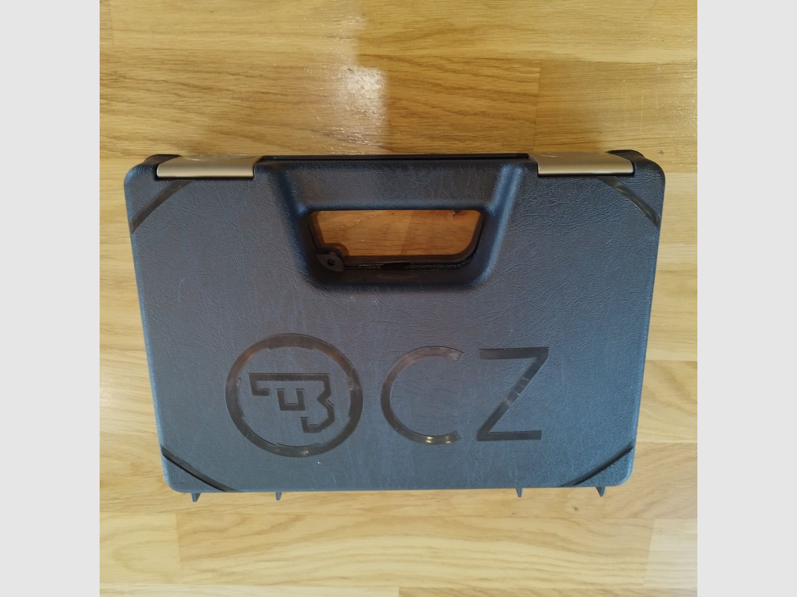 Conjunto de edición especial CZ P-10 C OR Red, incluido el visor Shield Sight RMS